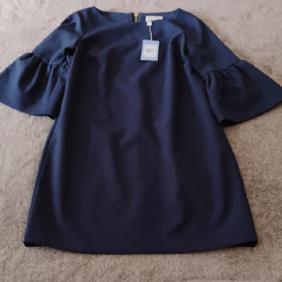 Sail to Sable Dresses & Skirts - Sail to Sable NWT Navy Bell Sleeve Dress
